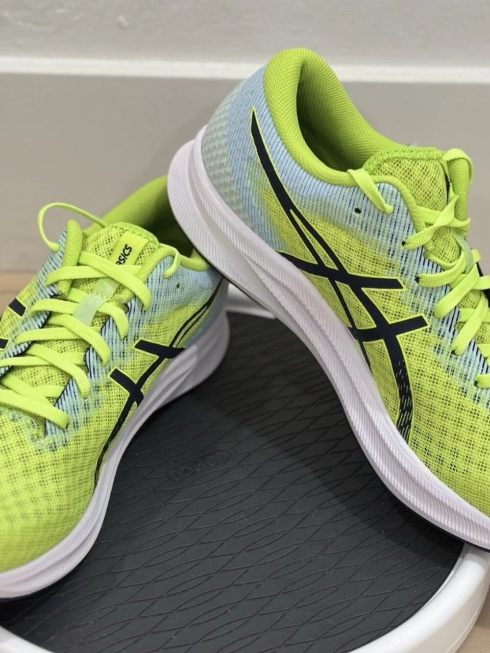 ASICS Hyper Speed 2 Running Shoes, Men's 9, Gym, Workout, Trainer, Sneaker